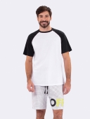 PIJAMA MASCULINO VEGGI MANGA CURTA OFF WHITE COM BERMUDA XADREZ PRETO