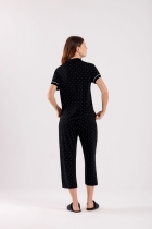 PIJAMA FEMININO MANGA CURTA E CAPRI PRETO POÁ - COR COM AMOR