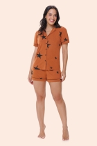 PIJAMA FEMININO CURTO COM BOTÕES MARROM ESTRELAS - BOCEJINHO