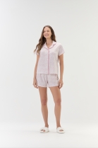PIJAMA FEMININO CURTO COM BOT&Otilde;S BRANCO CORA&Ccedil;&Otilde;ES ROSA - COR COM AMOR