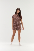 PIJAMA FEMININO MANGA CURTA E SHORT MARROM LA&Ccedil;OS - COR COM AMOR