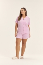 PIJAMA FEMININO MANGA CURTA COM BOT&Otilde;ES E SHORT ROSA PLUS SIZE - COR COM AMOR